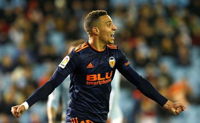 开云体育注册平台转会期瓦伦西亚调整名单以备英超，调整名单环节打磨，更衣室稳定，轮换策略成焦点的简单介绍