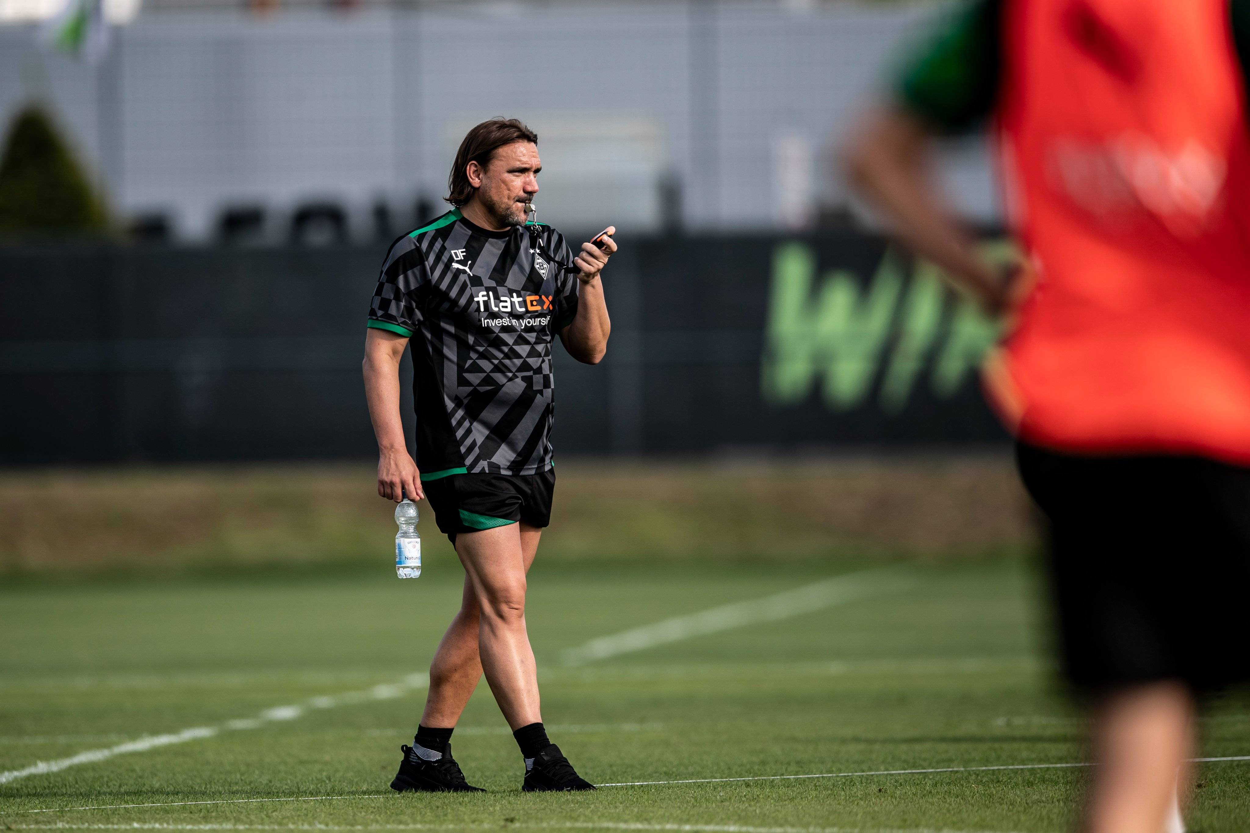 开云体育投注平台包含这也行?今夜门兴格拉德巴赫备战荷甲转折点巴塞罗那刷新队史纪录,国际比赛日瓦伦西亚调整名单以备社区盾的词条